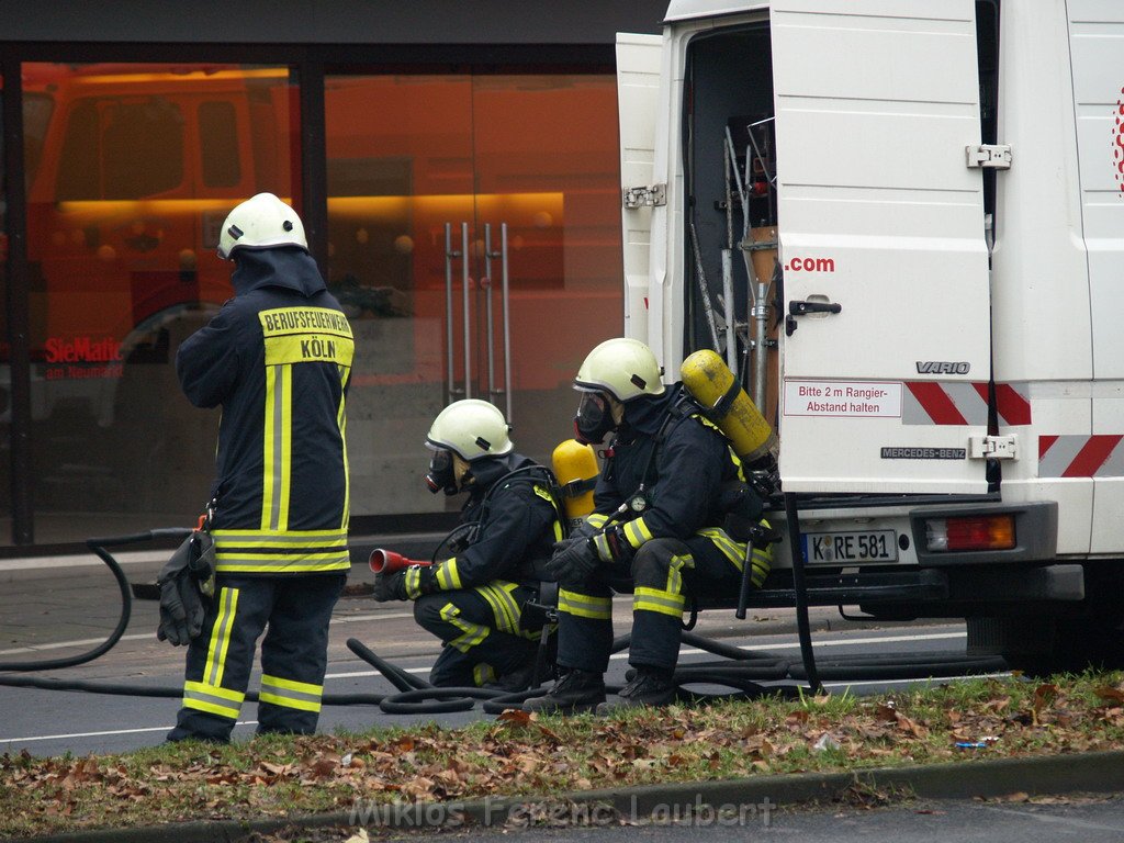 Gasaustritt Koeln Mitte Hahnenstr    P076.JPG